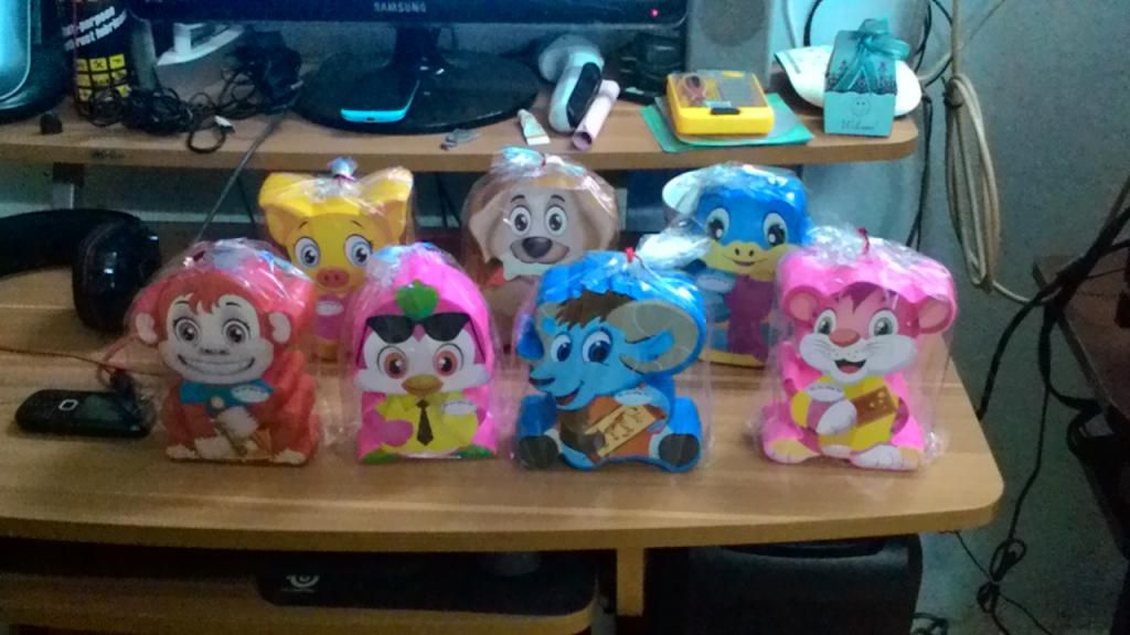 Bán ống heo lì xì 12 con  giáp của Vinamilk - 1