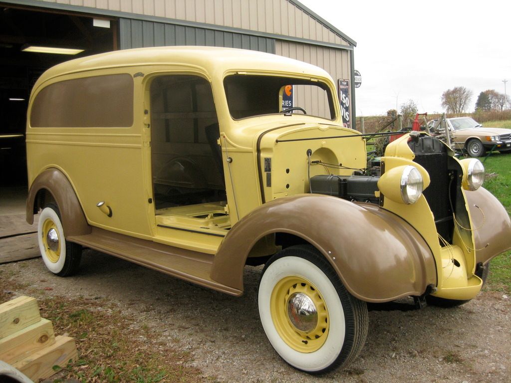 [Linked Image from i1045.photobucket.com]